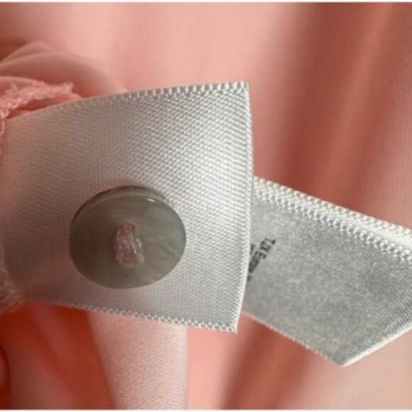 Rachel Zoe Women’s Blouse Size Medium shell Pink Button Front Long Sleeve Shirt - Picture 6 of 7